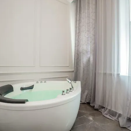 Ben Akiba Luxury